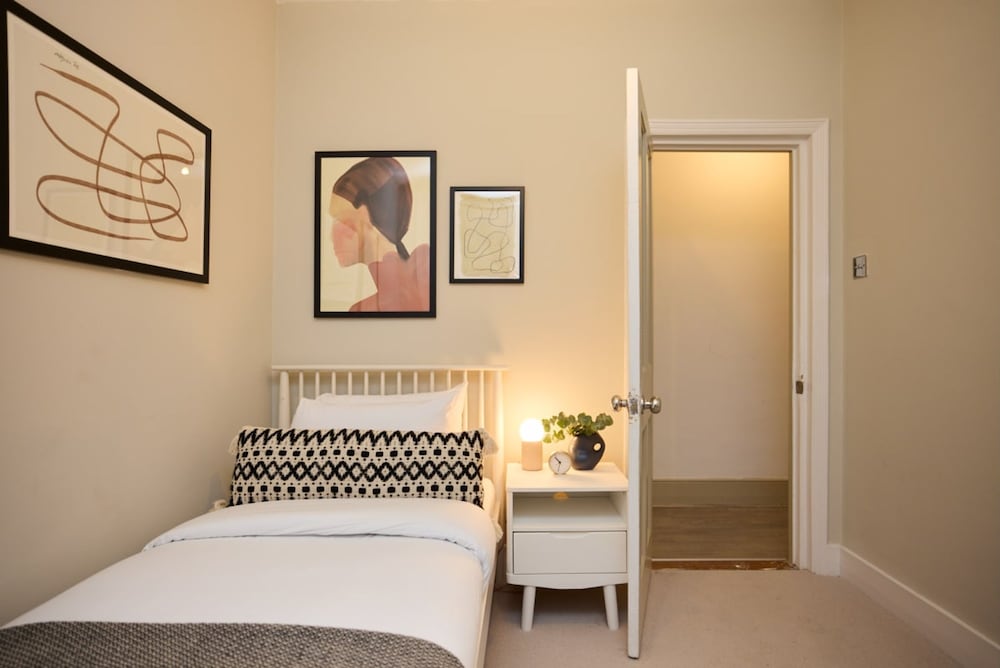 The Furness Hideout - Charming 2bdr House With Garden