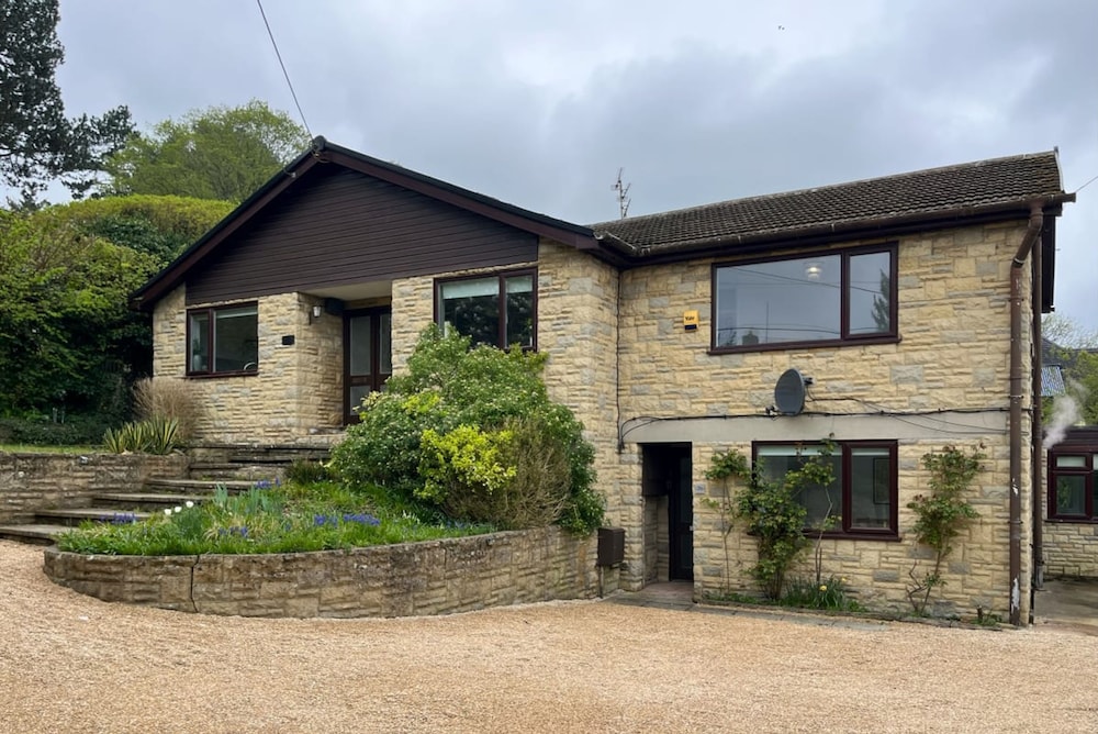 The Oxford Garden House - Spacious 5-bed Oxford Home With Garden Balcony