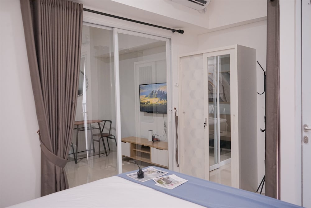 Chic And Cozy 1Br Tamansari Bintaro Mansion Apartment