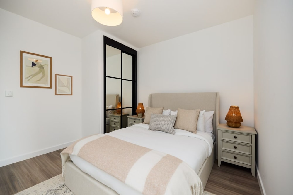 The Tottenham Escape - Lovely 2bdr Flat With Balcony