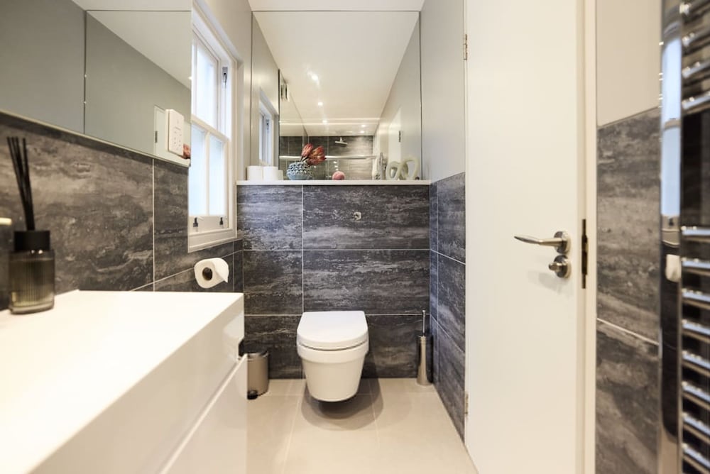 The Latimer Wonder - Stunning 5bdr House With Garden