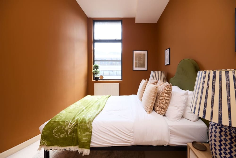 The Spitalfields Beauty - Bright 2bdr Flat