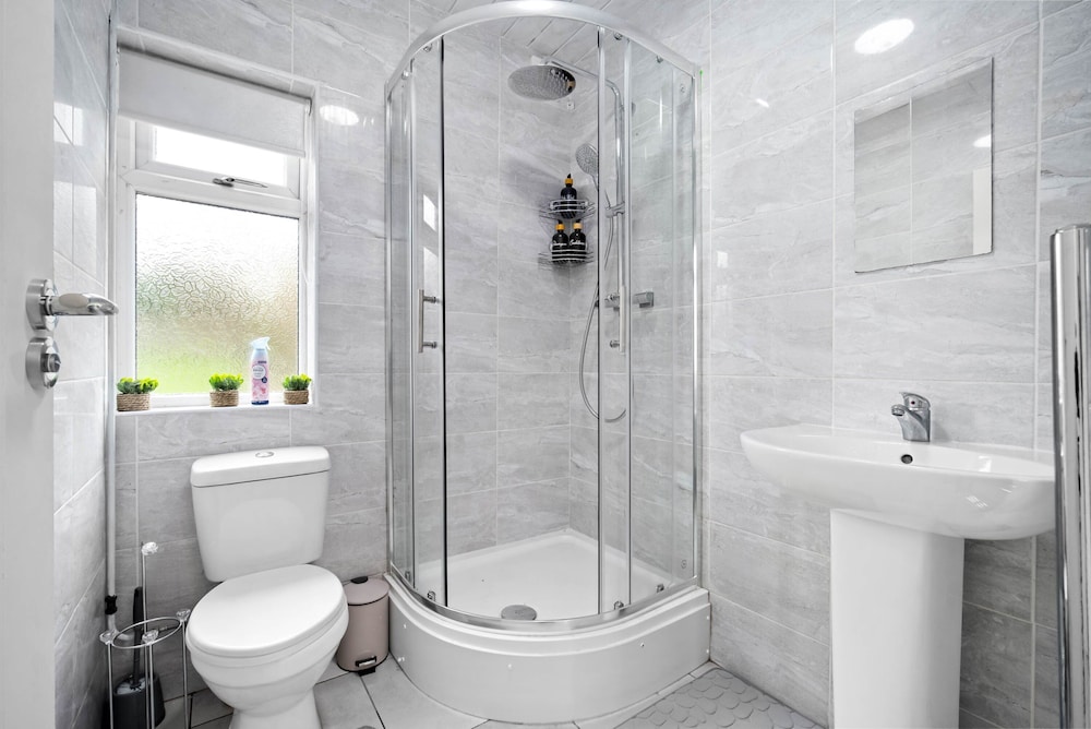 3br-sleeps6-parking-familyfriendly-nearastonvilla