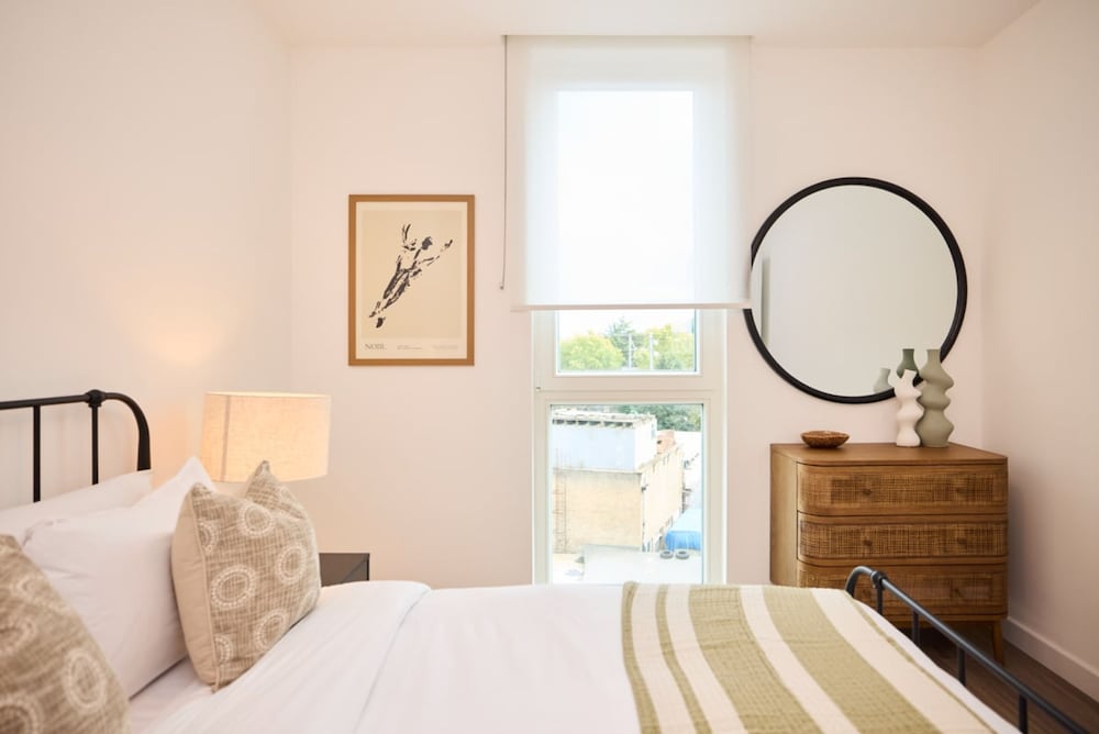 The Tottenham Paradise - Ravishing 2bdr Flat With Balcony
