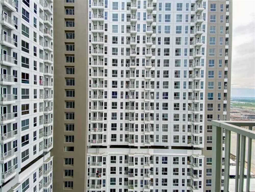 Modern and Cozy Living 2BR Apartment Tokyo Riverside PIK 2