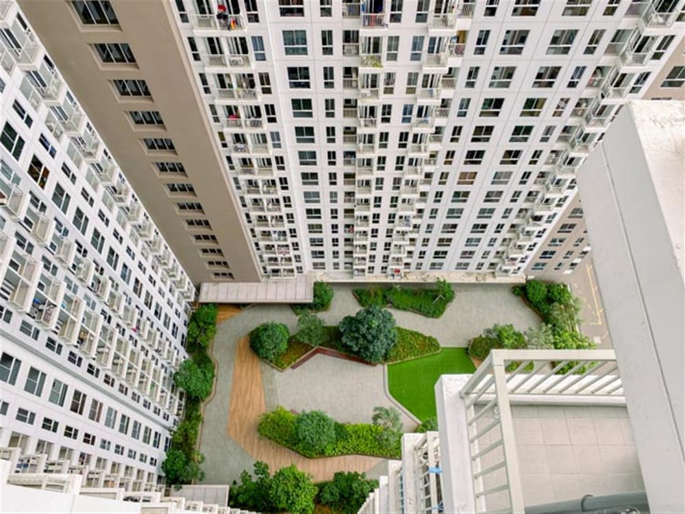 Modern and Cozy Living 2BR Apartment Tokyo Riverside PIK 2