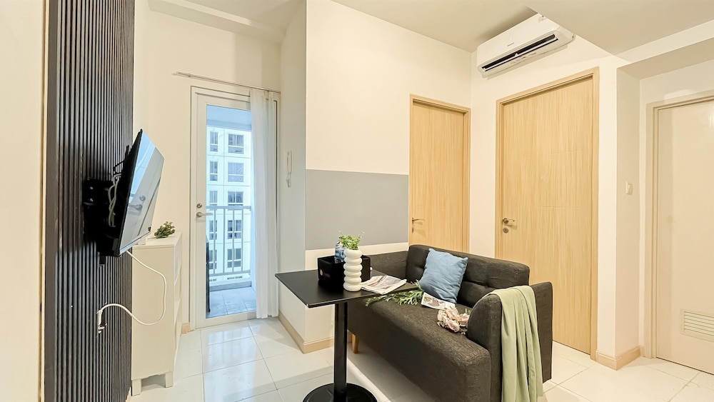 Modern 2Br Apartment Near Tokyo Hub At Tokyo Riverside Pik 2