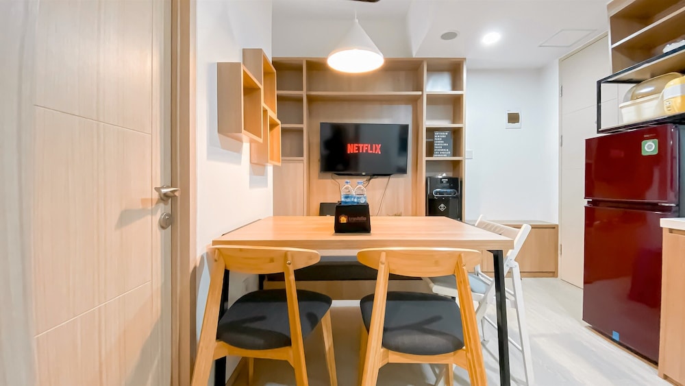 Warm And Homey 2Br At Tokyo Riverside Pik 2 Apartment