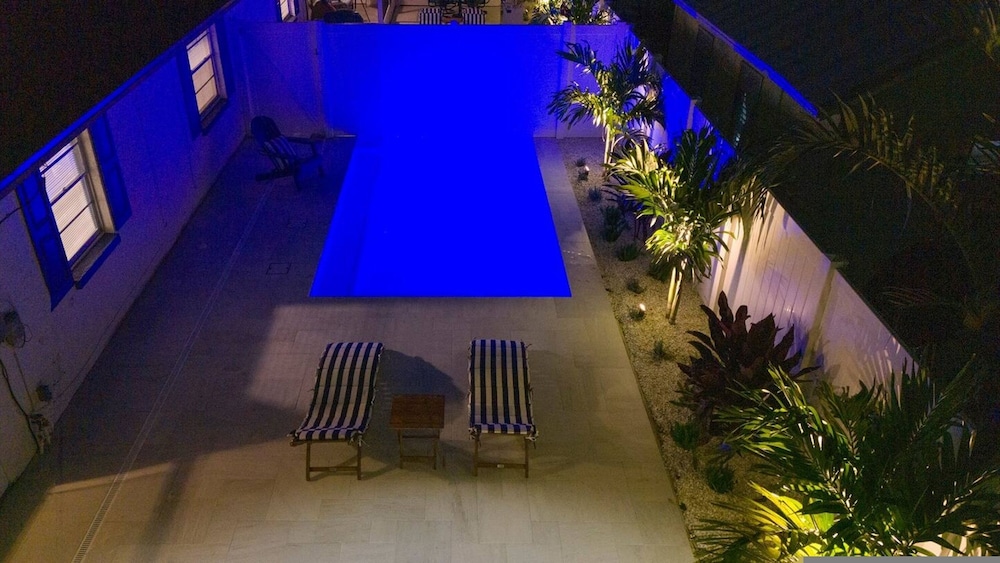 Downtown Gulfport Heated Pool
