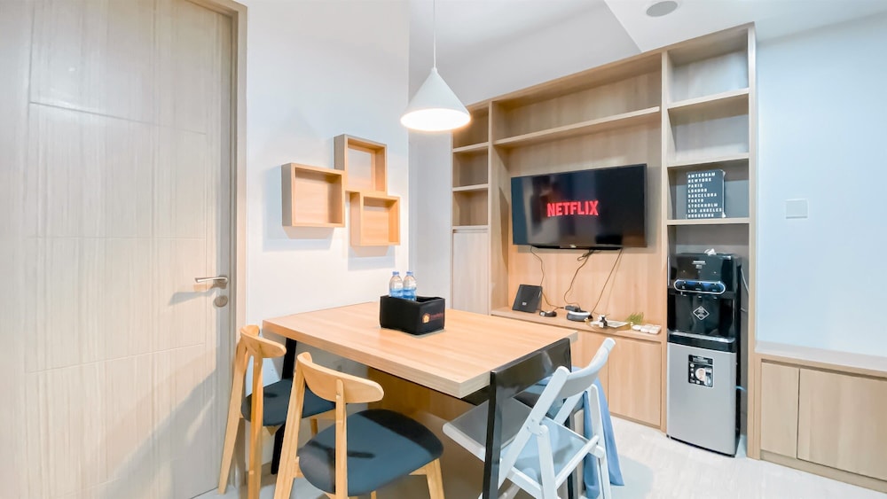Warm And Homey 2Br At Tokyo Riverside Pik 2 Apartment