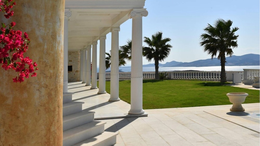 Luxury Villa Aethra -island Living Paros-