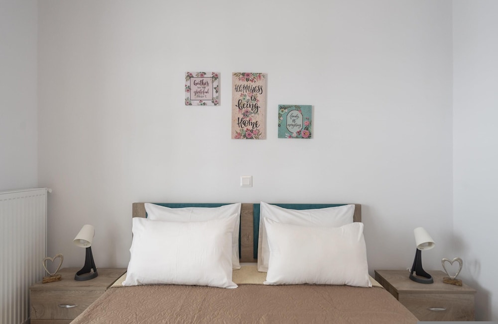 Parian Charming 3bedroom Home