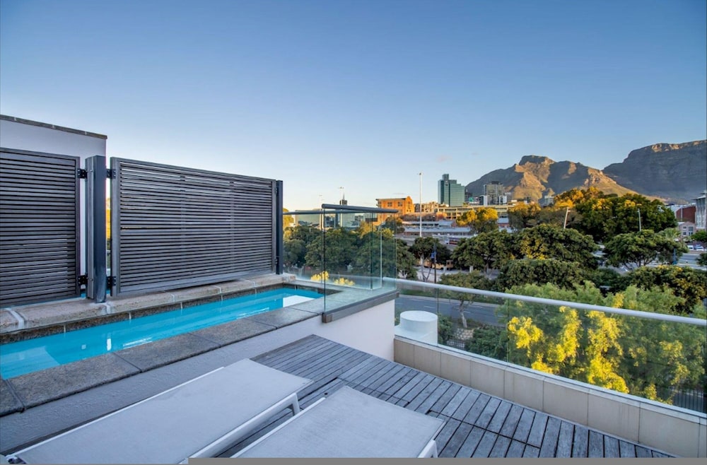 The Canal Three Bedroom Pool Duplex Penthouse - 203