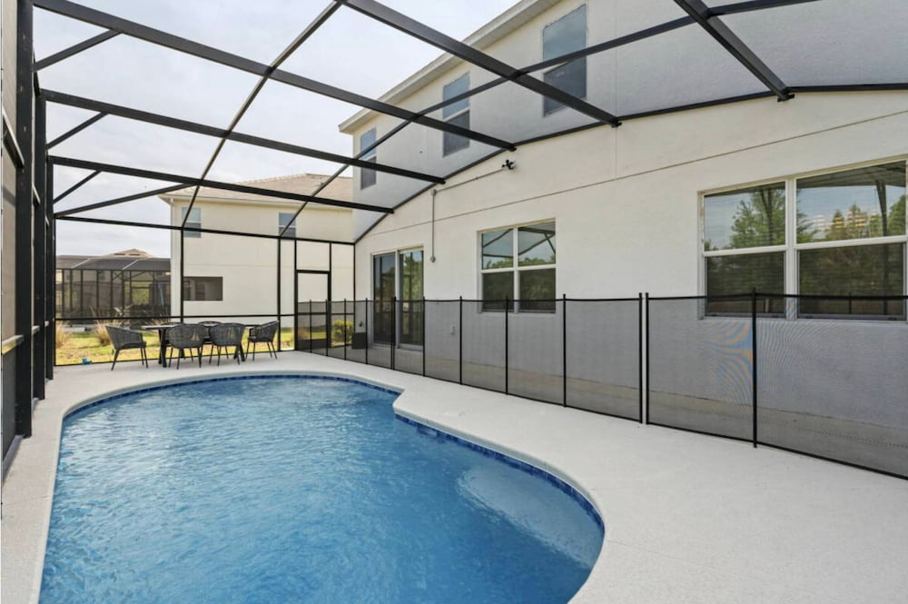 NEW Home 8 Bedrooms At Bella Vida Resort