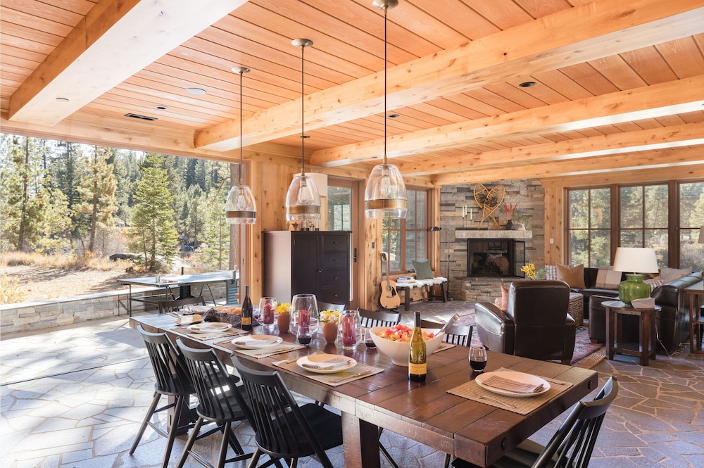 Hunter by Avantstay Riverfront Cabin w Prvt Cottage 5mins From Palisades