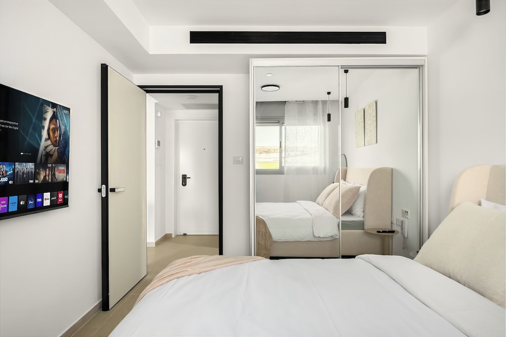 Red Canyon Garden Stay by Sea N' Rent