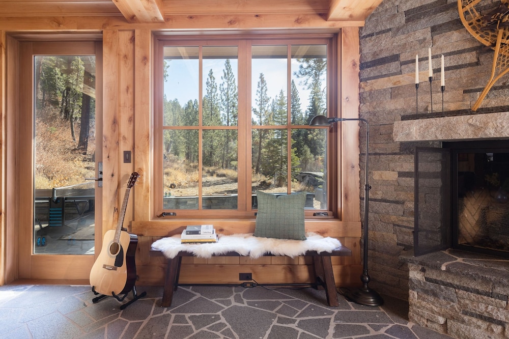 Hunter by Avantstay Riverfront Cabin w Prvt Cottage 5mins From Palisades