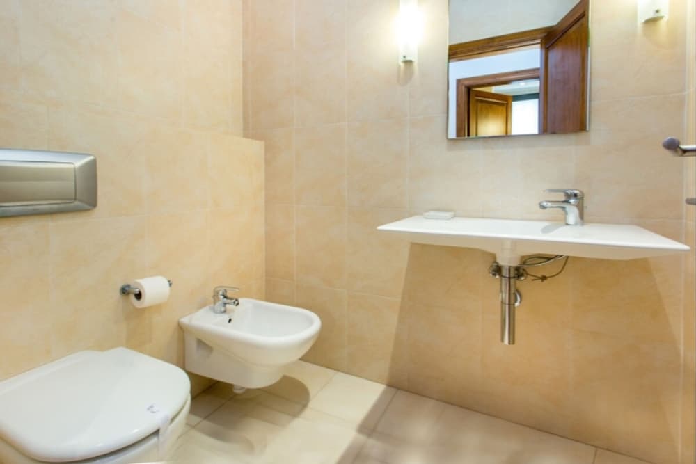 Th06 Villa in Miami Platja 6 Bedrooms