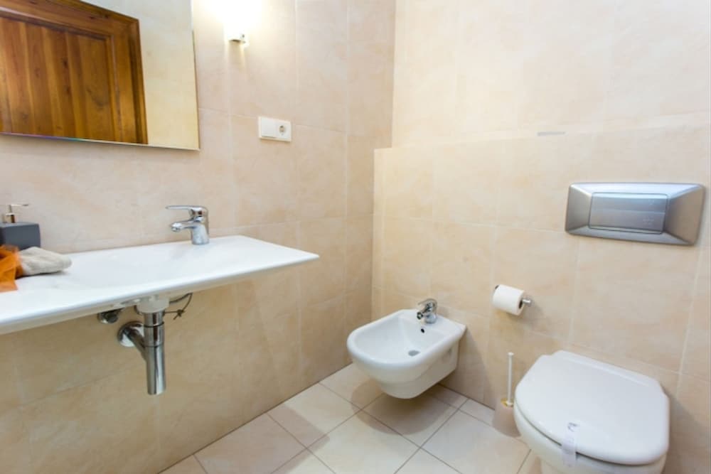 Th06 Villa in Miami Platja 6 Bedrooms
