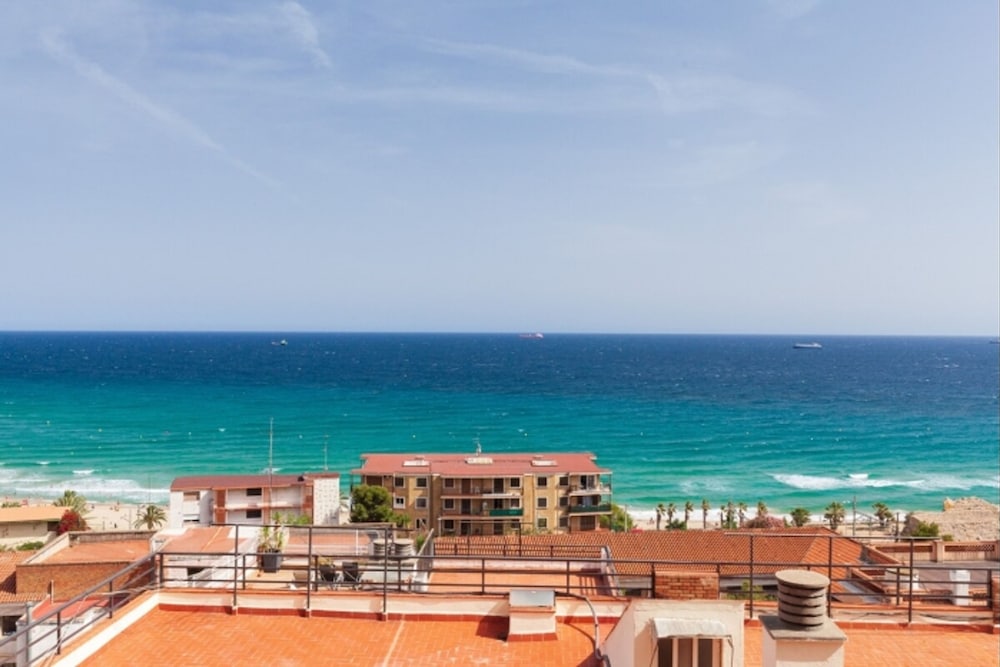 Th163 Apartamento Via Augusta con Vistas al mar