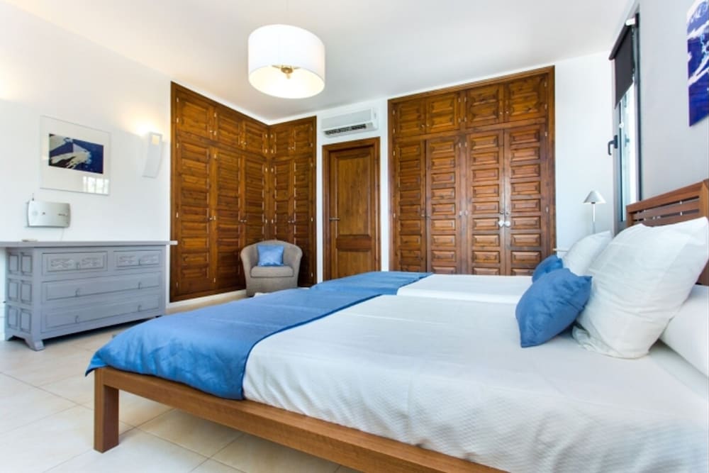 Th06 Villa in Miami Platja 6 Bedrooms