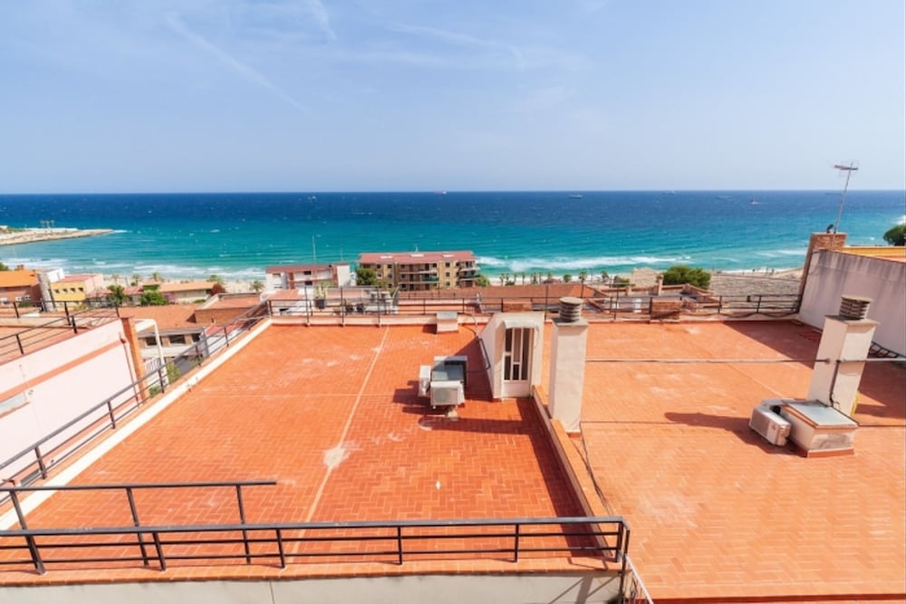 Th163 Apartamento Via Augusta con Vistas al mar