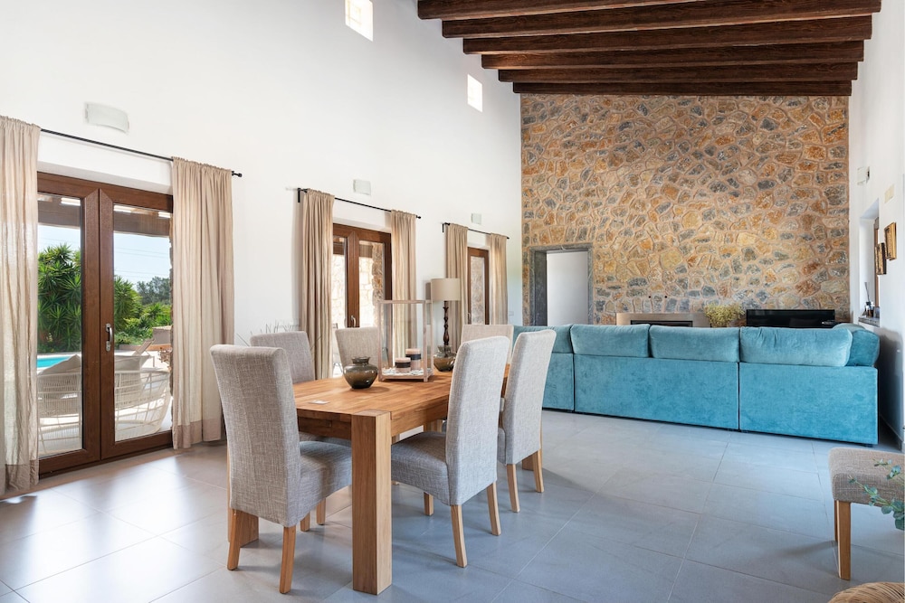 Bellpuig 4 in Art With 3 Bedrooms and 2 Bathrooms view 5