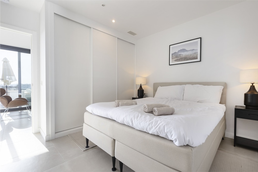 Sunset Top Floor Apartment Higueron