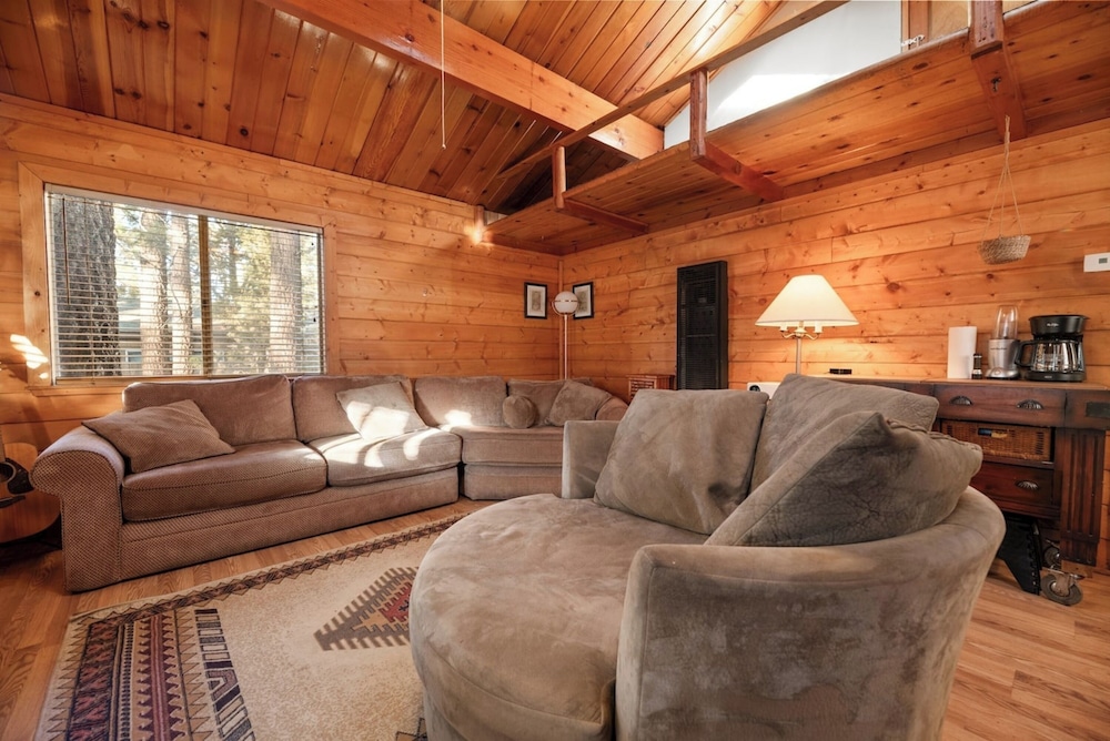 Charming Mountain Getaway