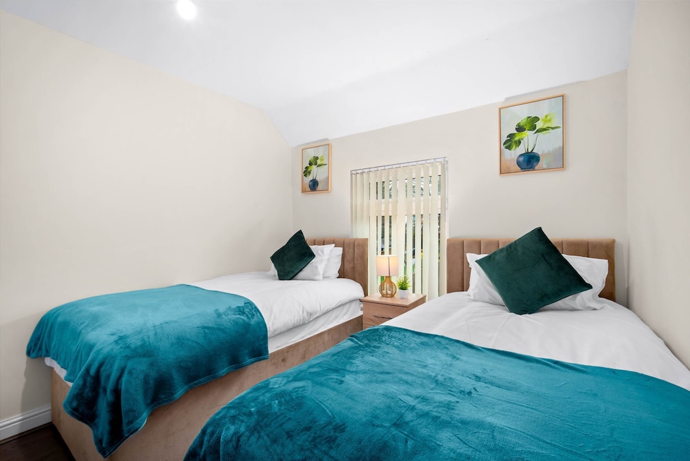 3br-sleeps6-parking-familyfriendly-nearastonvilla