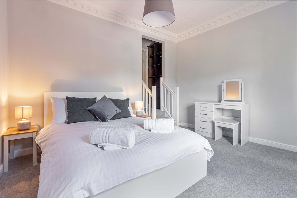 Host Stay Droitwich Road Dwelling