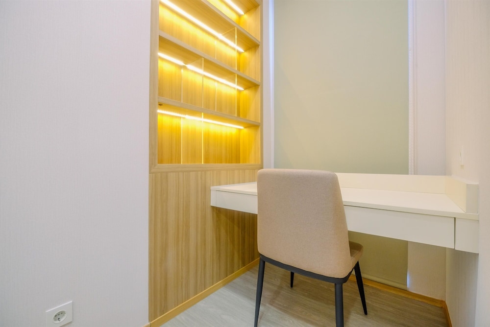 Serene And Nice 2Br At Samara Suites Apartment