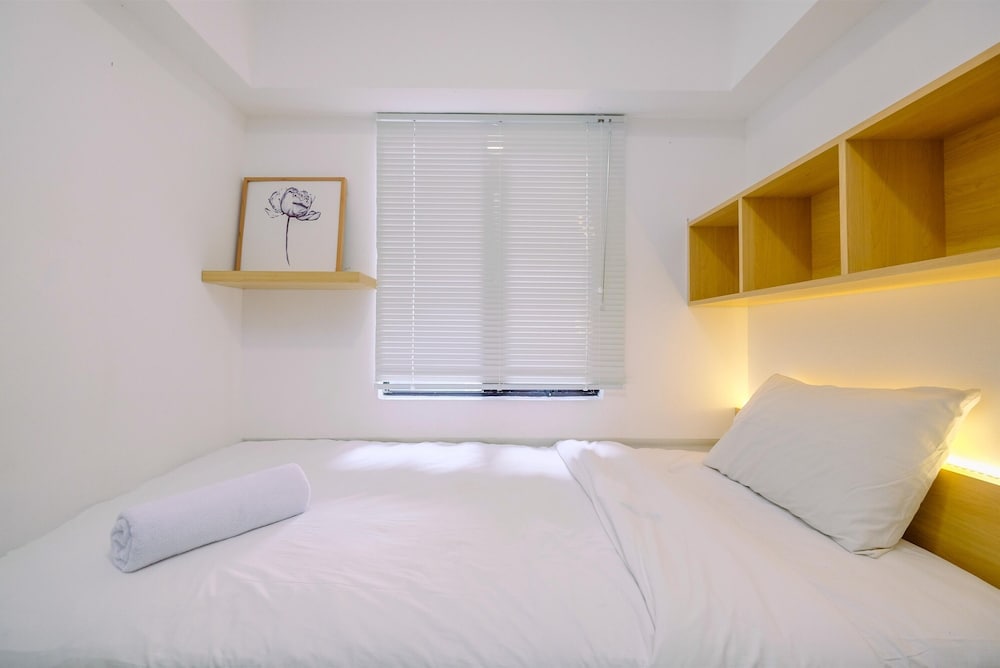 Comfy And Homey 2Br At Meikarta Apartment view 3