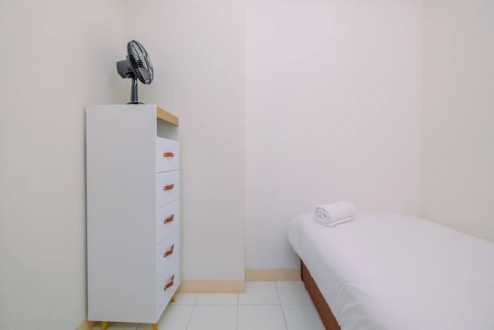 Modern Look and Restful 2BR Podomoro Golf View Apartment