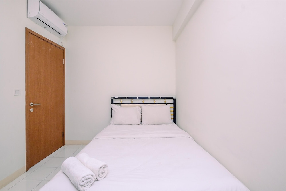 Well Design 2BR Apartment at Podomoro Golf View