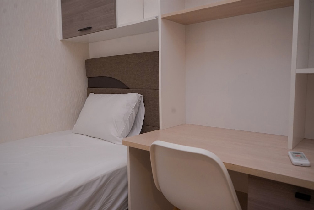 Elegant And Strategic 2Br Apartment At Sky House Bsd