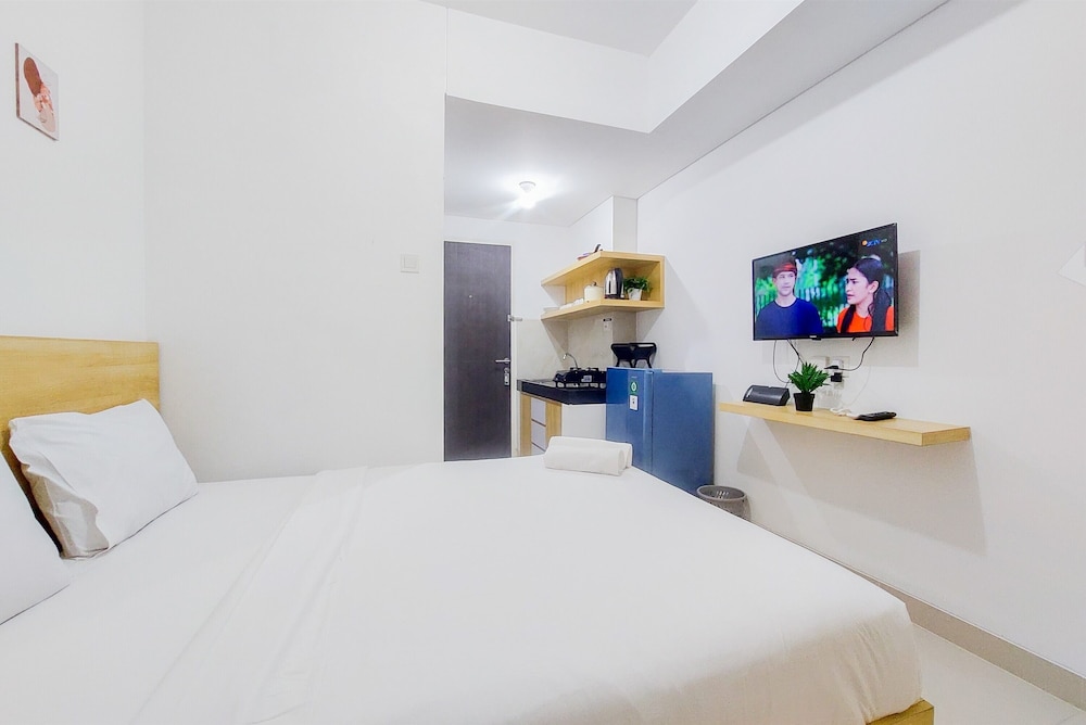 Simply Look Studio At Serpong Garden Apartment