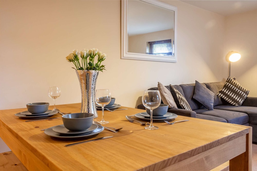 Host Stay Hillbrook House Apartment