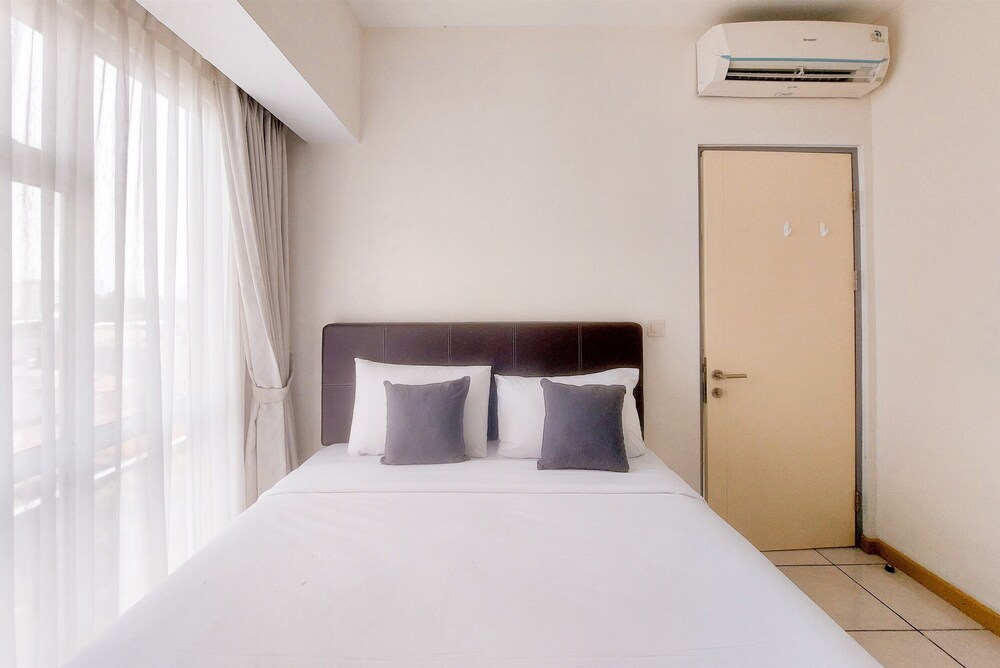 Comfy And Spacious 2Br Apartment M-Town Residence