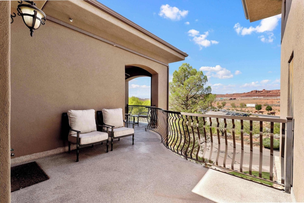 The Overlook at Coral Springs