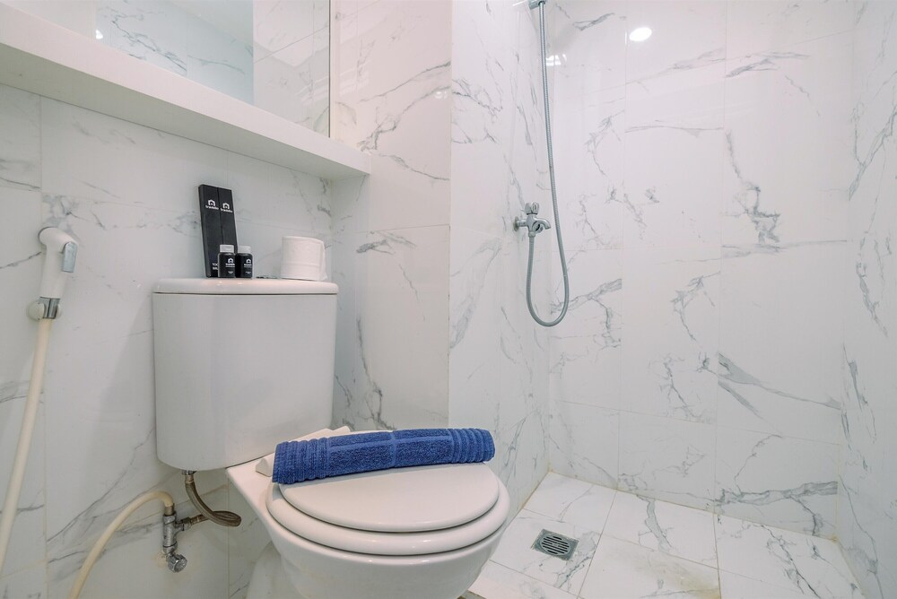 Nice and Comfortable 2BR at Podomoro Golf View Apartment