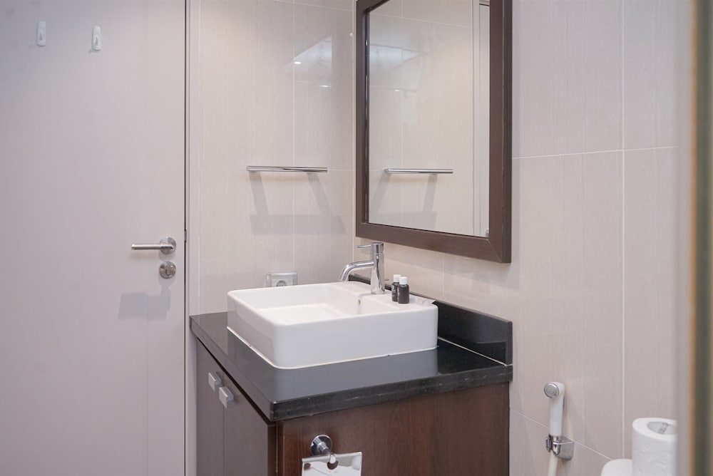 Spacious And Elegant 3Br At Branz Bsd City Apartment