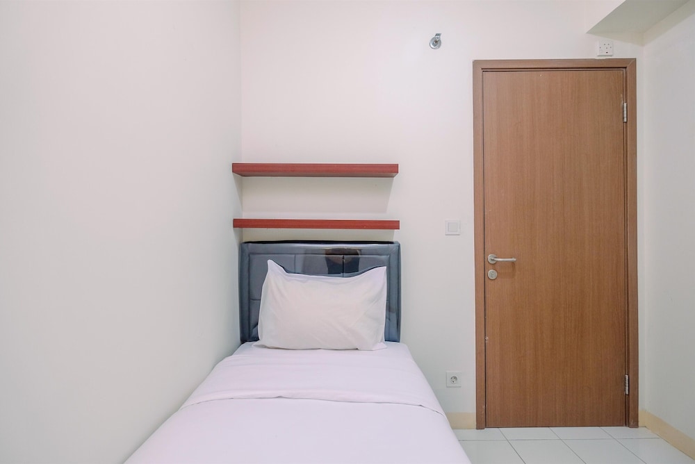 Cozy Stay 2BR at Podomoro Golf View Apartment