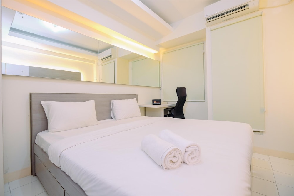 Good Choice and Homey Studio Podomoro Golf View Apartment