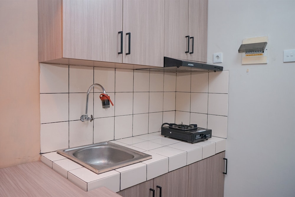 Good Place and Homey 2BR at Apartment Serpong Greenview
