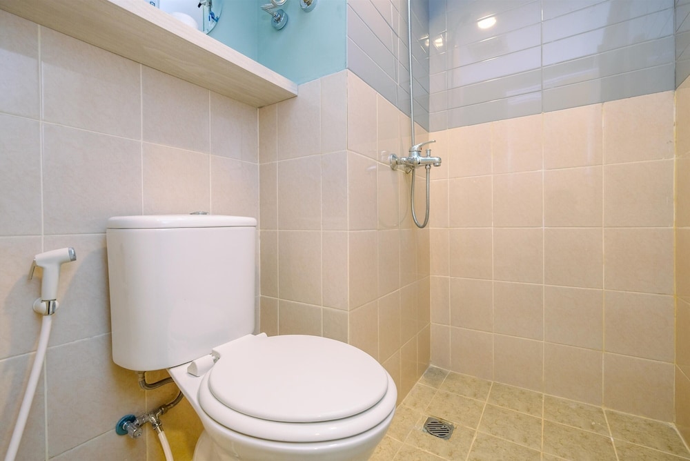 Minimalist and Warm 2BR at 29th Floor Podomoro Golf View Apartment