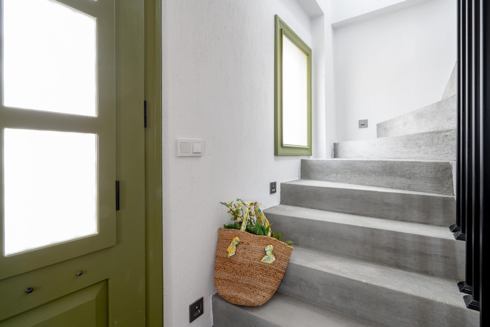 Rustic House With View Balcony in Ayvalik view 2