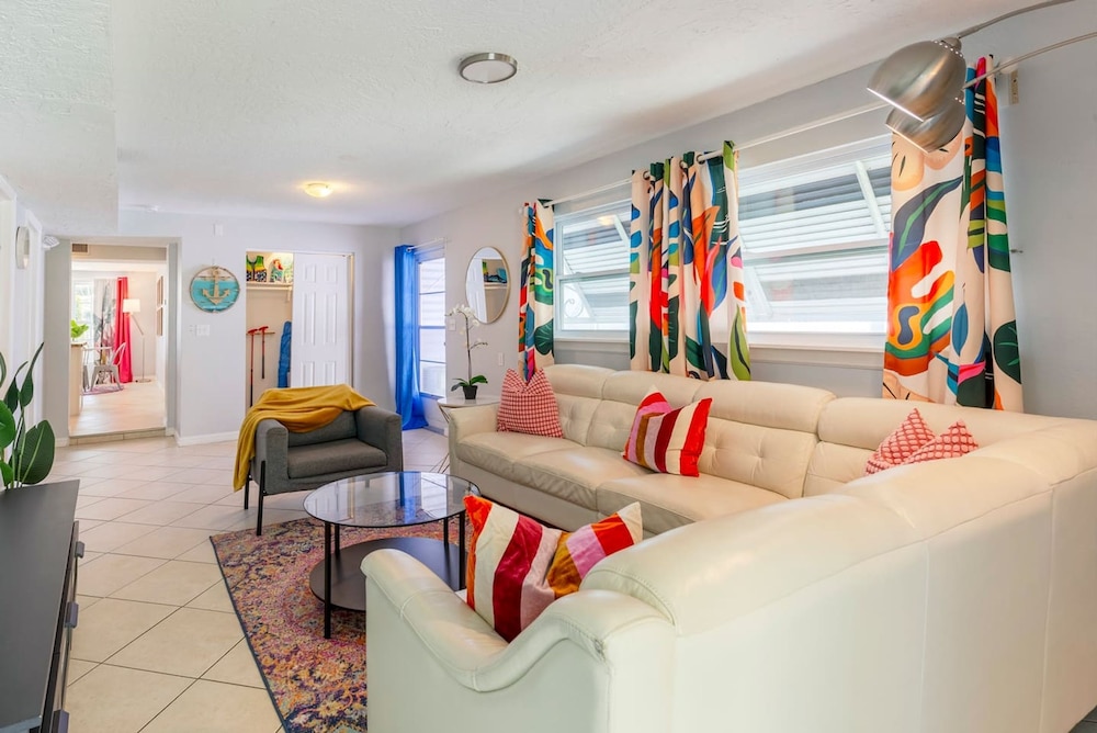 Tropical Paradise in Largo