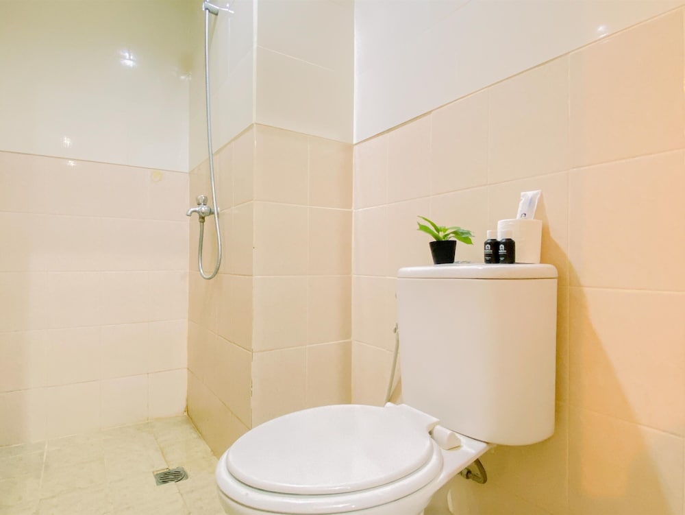 Well Furnished and Comfy 3BR Podomoro Golf View Apartment