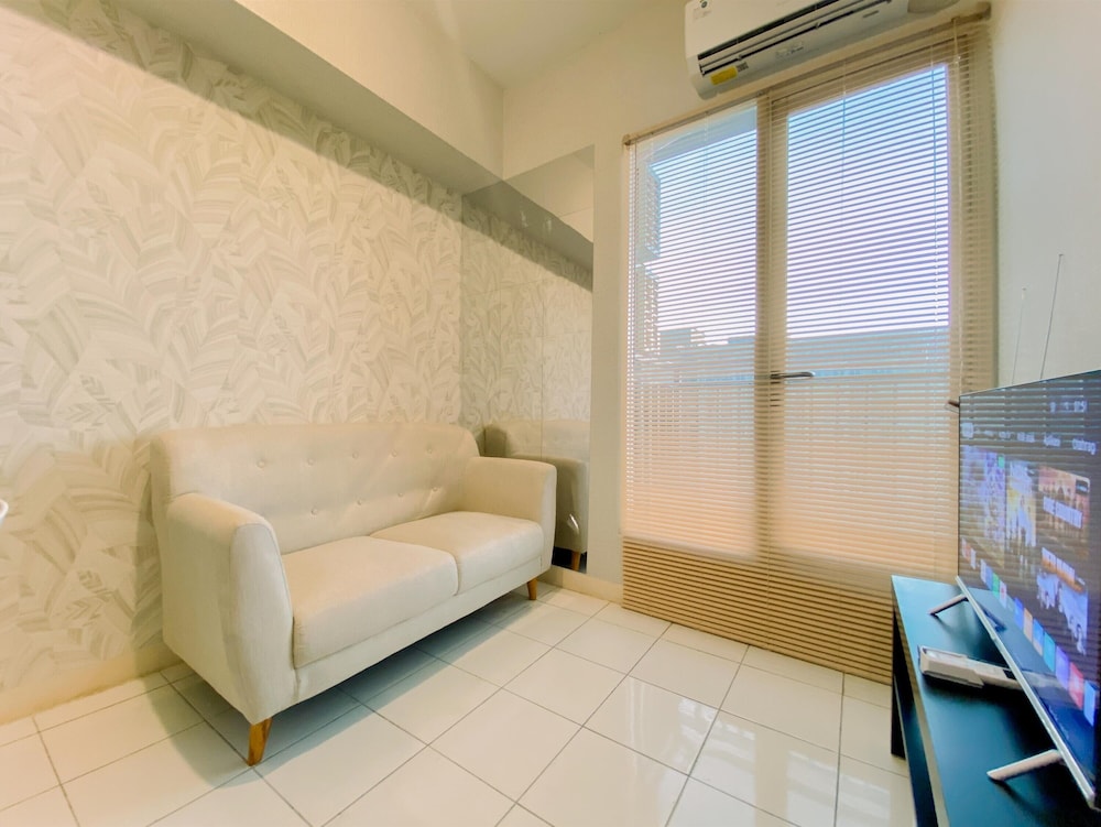 Good and Homey 2BR Apartment Podomoro Golf View